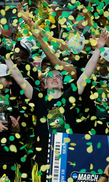 No. 15 Oregon hopes for consistency this season